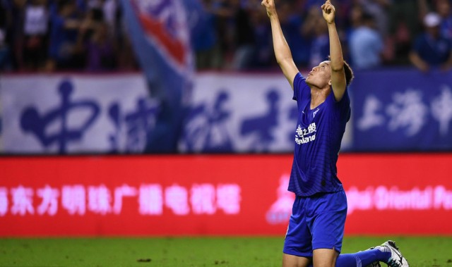  洛里昂旧将回归救主，替补登场上演梅开二度  