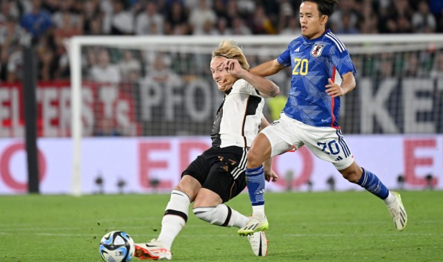  莱比锡红牛客场不敌门兴格拉德巴赫爆冷门  