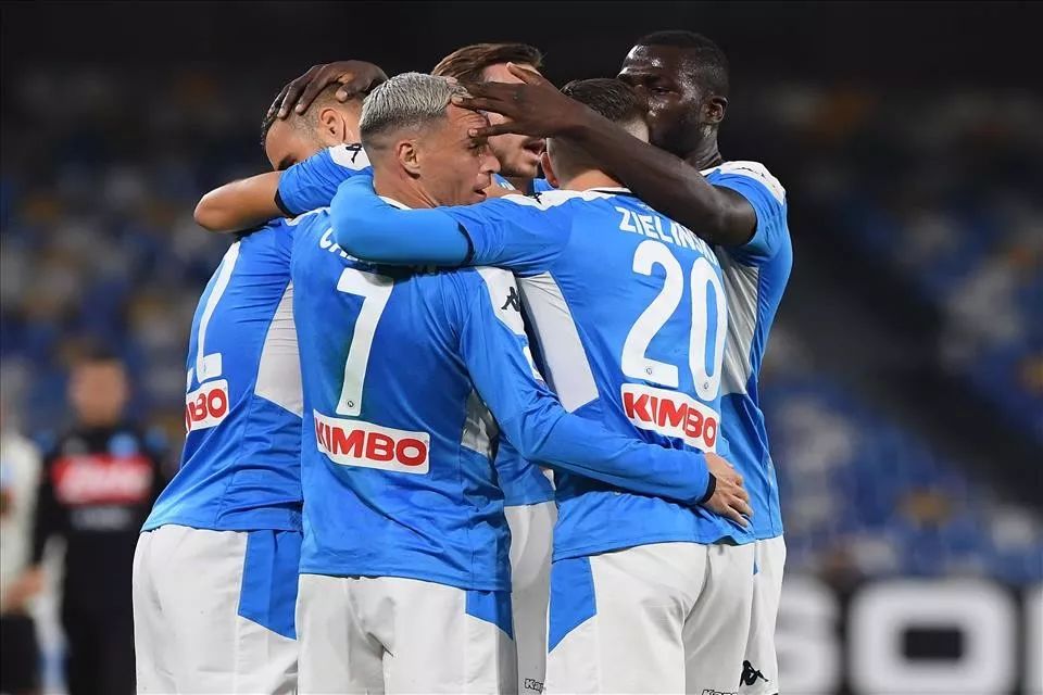  那不勒斯主场被乌迪内斯逼平，争冠形势急转直下